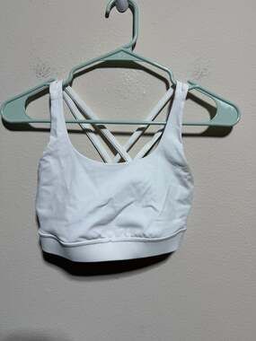 Lululemon Free to Be Serene Bra White Size 4